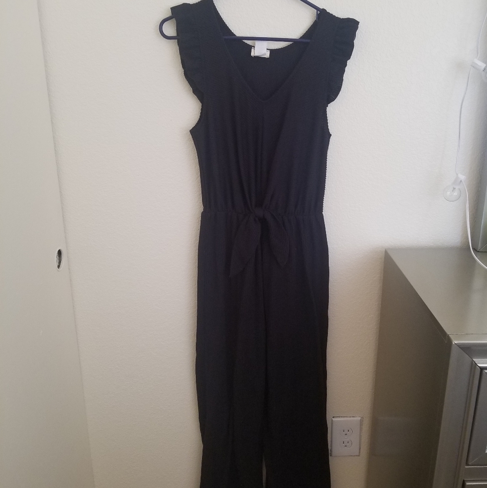 Stretchy fabric jumpsuit